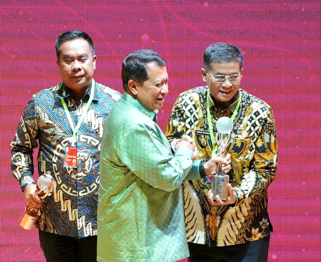 Pemdaprov Jabar Raih Penghargaan Ajang  Bhumandala Award 2025 Berkat Inovasi SING MANGPAAT