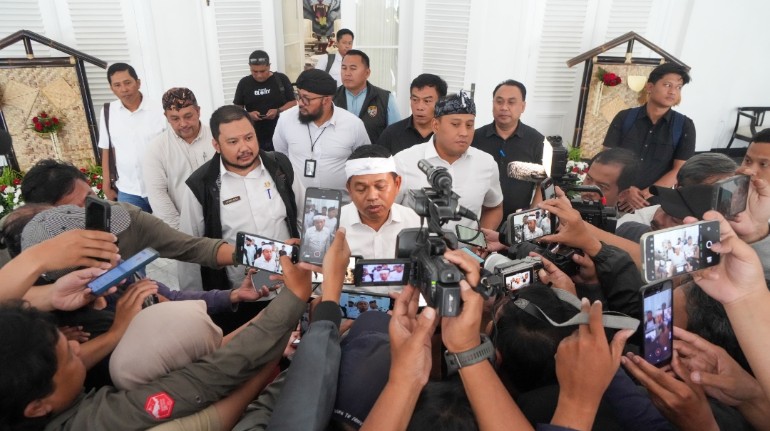 Pemdaprov Jabar Menetapkan  UMK dan UMSK di Provinsi Jawa Barat Tahun 2026