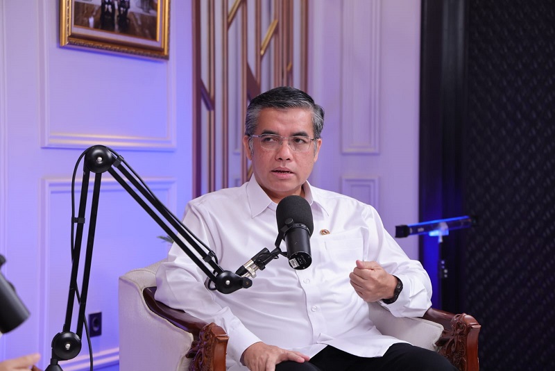 Menaker Yassierli Minta Gubernur Tindaklanjuti Aduan THR